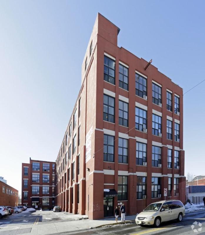 220 Straight St, 119 Paterson, NJ 07501