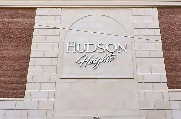 115 37th St, Union City 106, NJ 11537