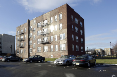 10 OSBORNE TERRACE, UNIT #1B, NEWARK