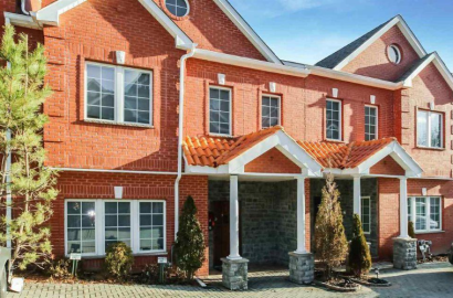 9033 Wall St #5 North Bergen, NJ 07047