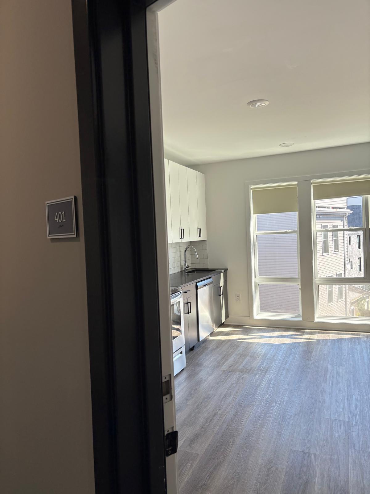 330 Cecil B Moore Ave, 401