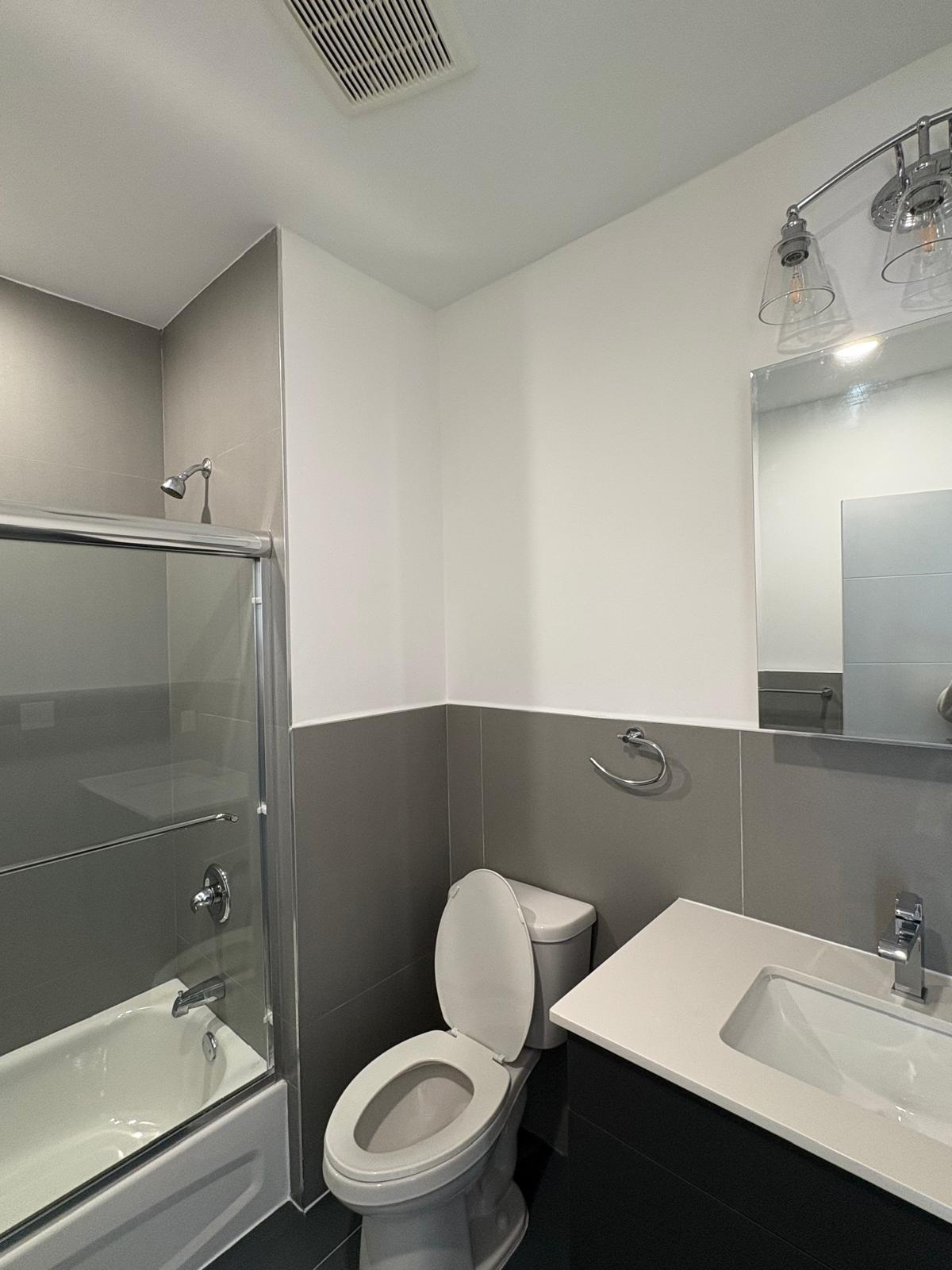 330 Cecil B Moore Ave, 401