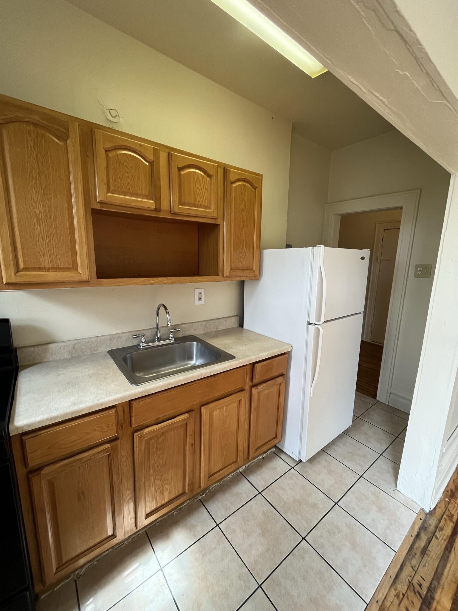 168 S Clinton St, B8, East Orange, NJ 07018