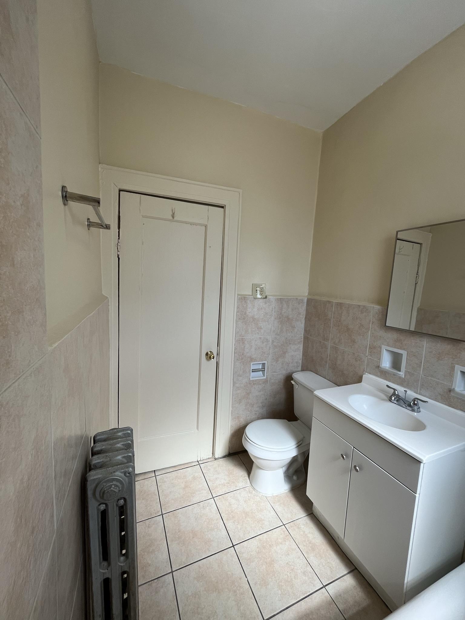 168 S Clinton St, B8, East Orange, NJ 07018