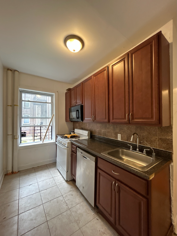 154 Belmont Ave 104, Jersey City, NJ 07304
