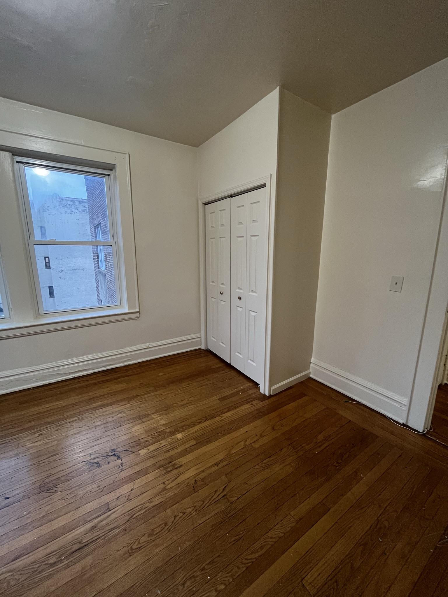 10 S Grove St 206 , East Orange, NJ 07018