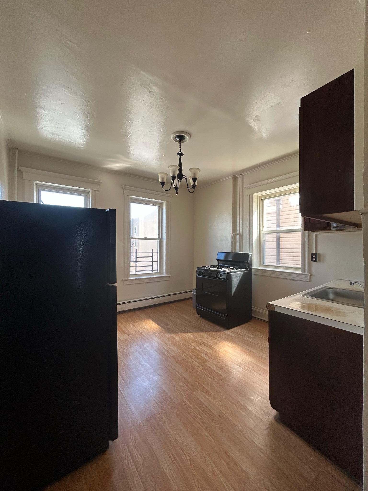 198 DELAWARE AVENUE UNIT 3R , Jersey city, NJ 07306