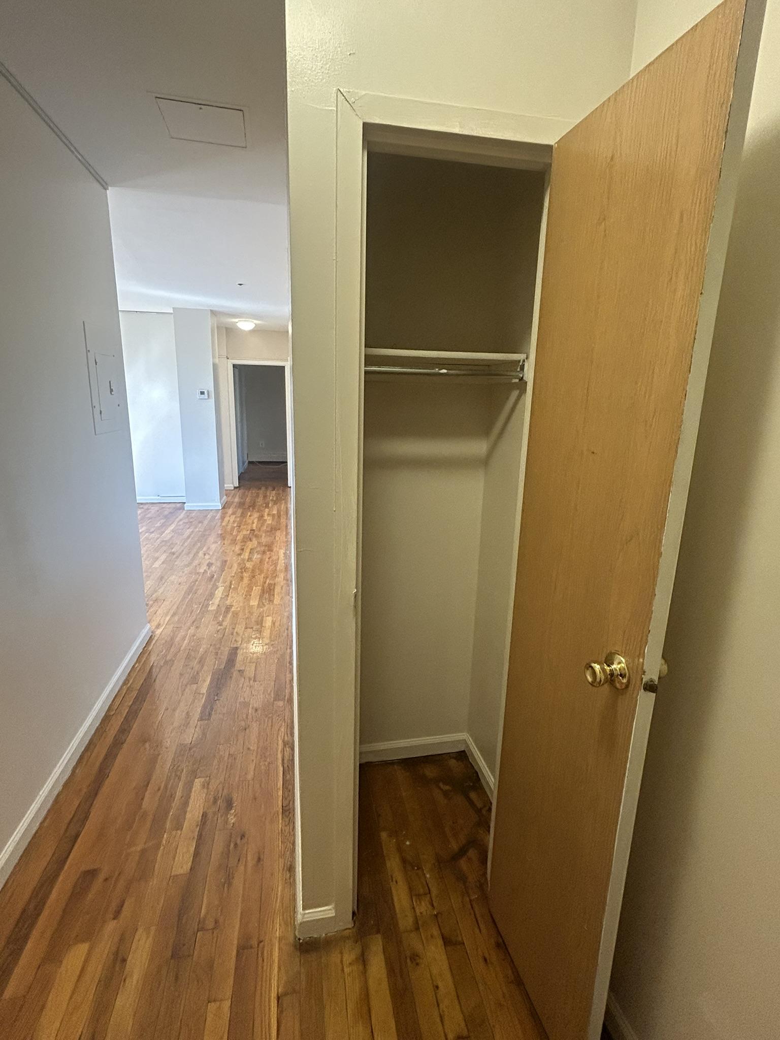 10 OSBORNE TERRACE, 4C, Newark, NJ 07108