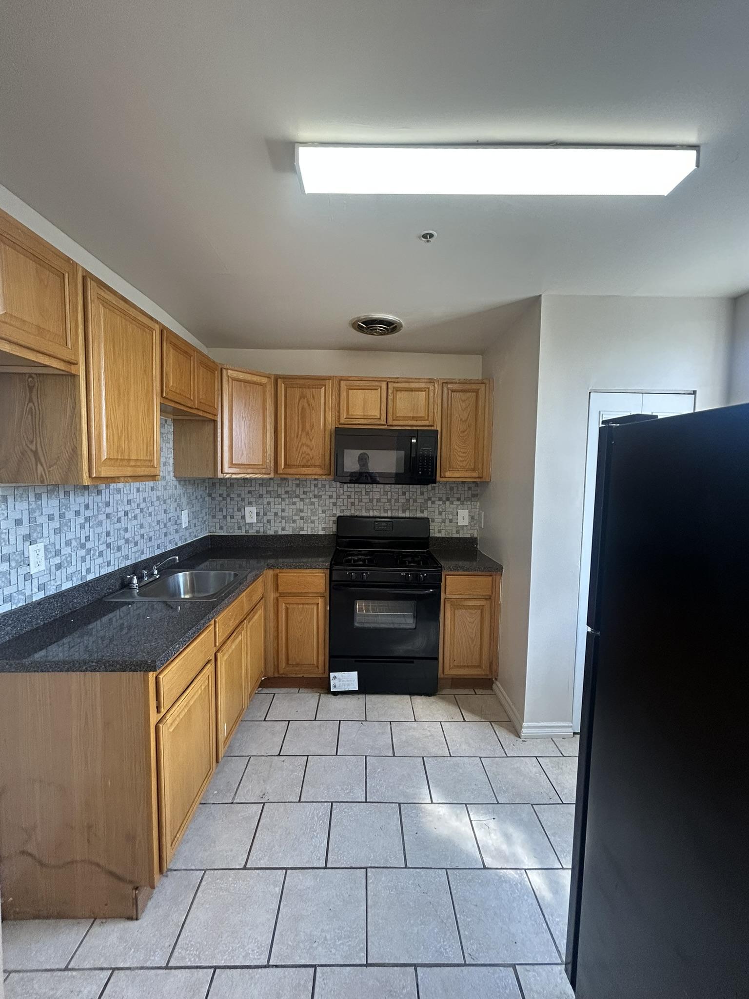 10 OSBORNE TERRACE, 4C, Newark, NJ 07108