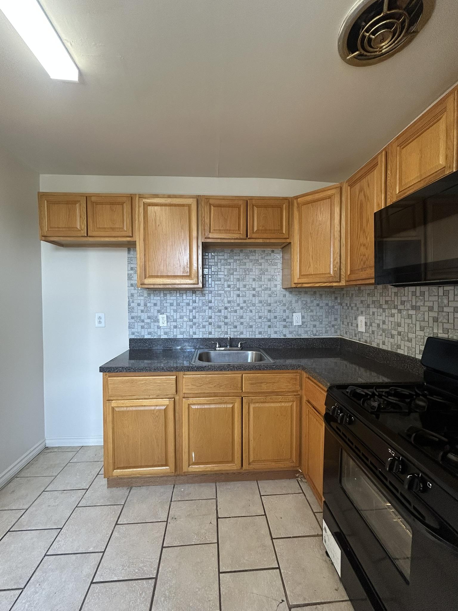 10 OSBORNE TERRACE, 4C, Newark, NJ 07108