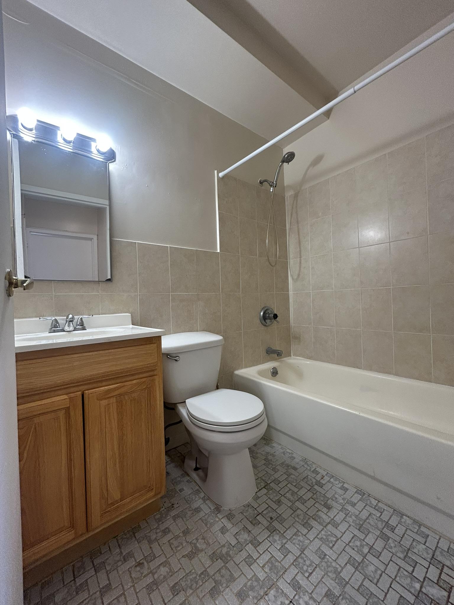 10 OSBORNE TERRACE, 4C, Newark, NJ 07108