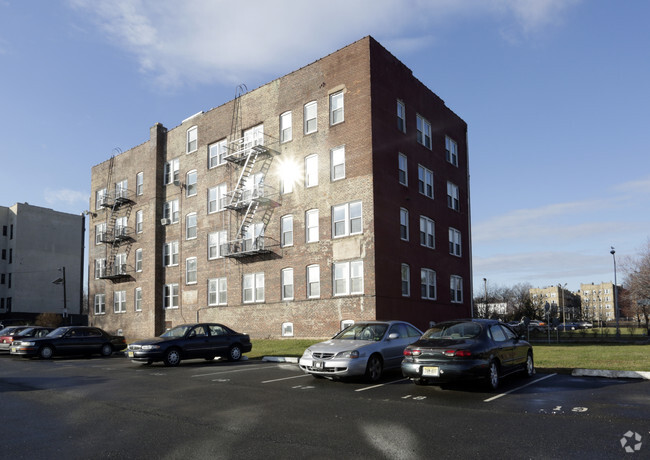 10 SOUTH GROVE ST UNIT 305 EAST ORANGE