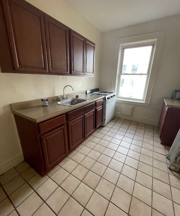 10 SOUTH GROVE ST UNIT 305 EAST ORANGE