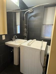 319 W Chelten Ave, 204, Philadelphia, PA 19144