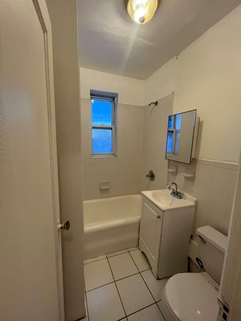 35 Kensington Ave D2 , Jersey City, NJ 07304