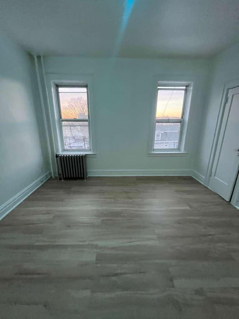 35 Kensington Ave C1 , Jersey city, NJ 07304