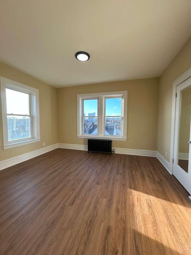 168 S Clinton St, D9, East Orange, NJ 07018