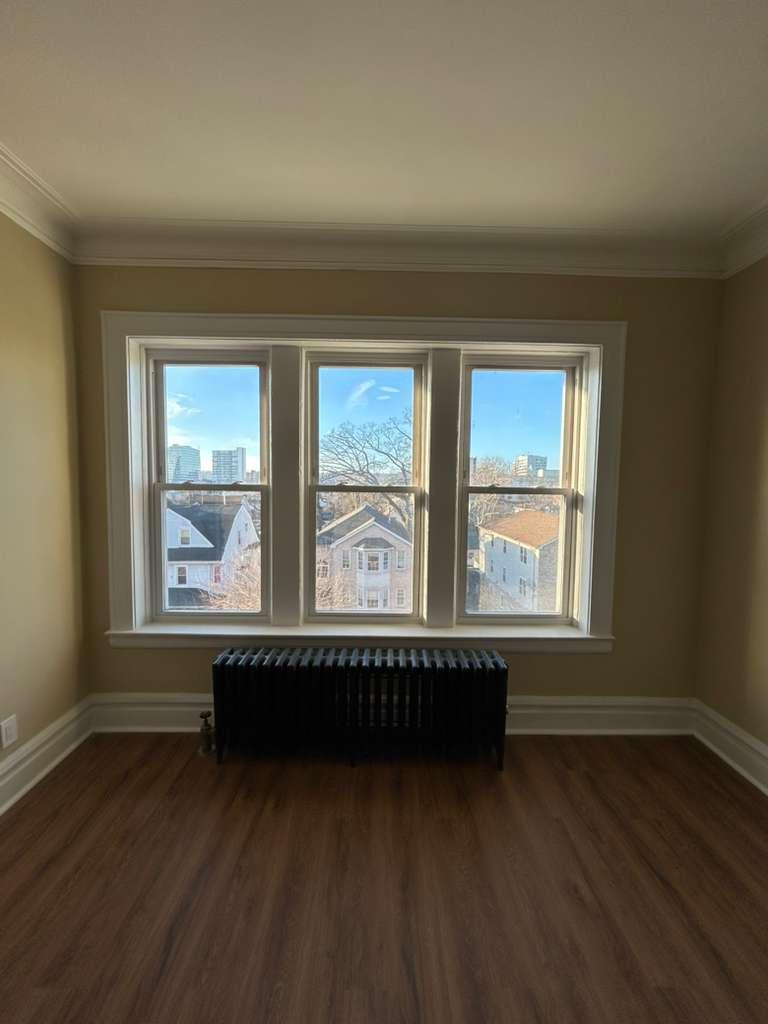 168 S Clinton St, D9, East Orange, NJ 07018