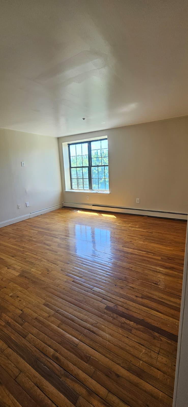 10 Osborne Ter # 4C Newark, NJ 07108