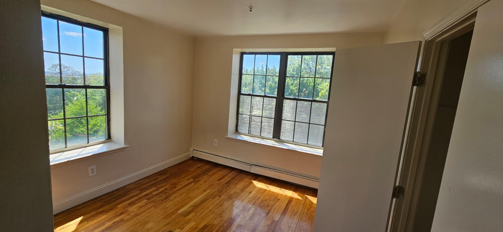 10 Osborne Ter # 4F Newark, NJ 07108