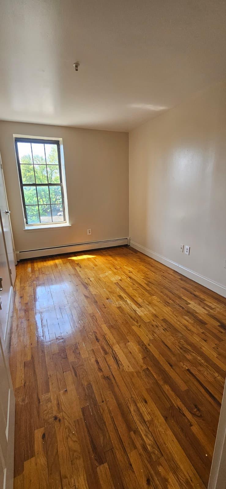 10 Osborne Ter # 4F Newark, NJ 07108