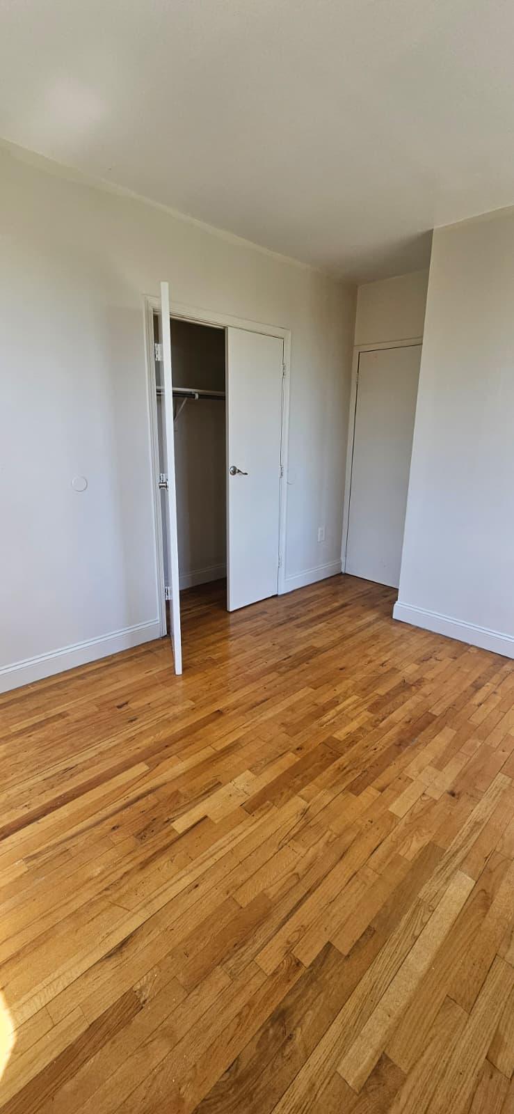 10 Osborne Ter # 4C Newark, NJ 07108