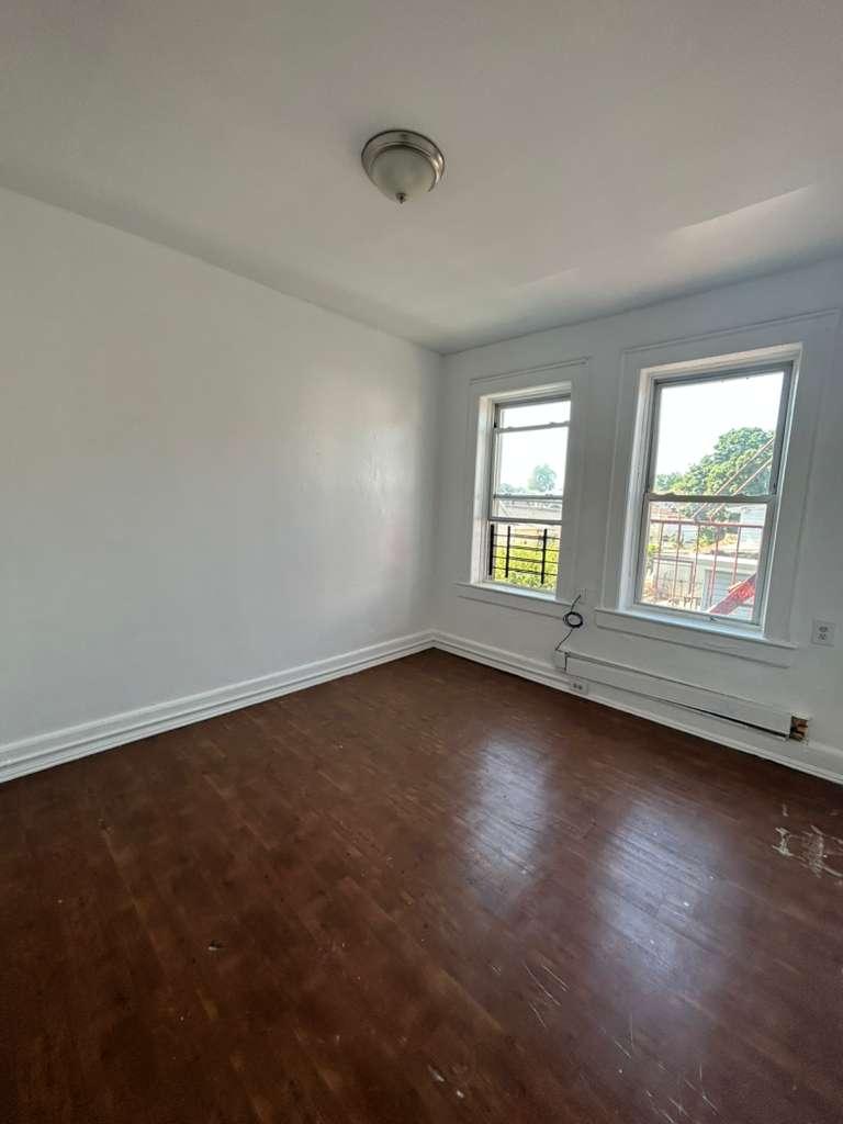 269 280 VERONA AVENUE, V5, Newark, NJ 07104