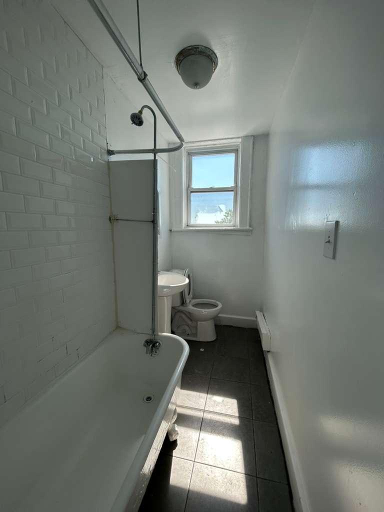 269 280 VERONA AVENUE, V5, Newark, NJ 07104