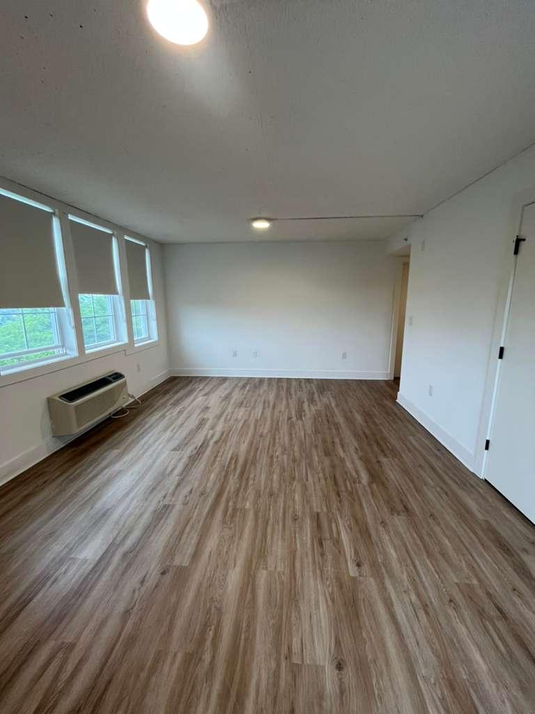 319 W Chelten Ave C Philadelphia, PA 19144